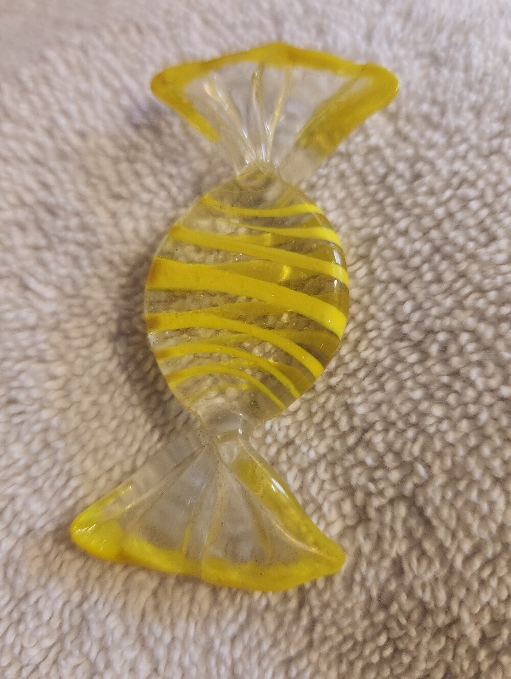 Glass Candy - Picture 3 of 5
